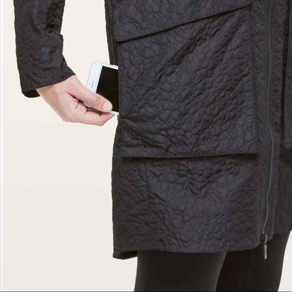 Lululemon *lab Shiwa Shell - Black - Picture 6 of 10